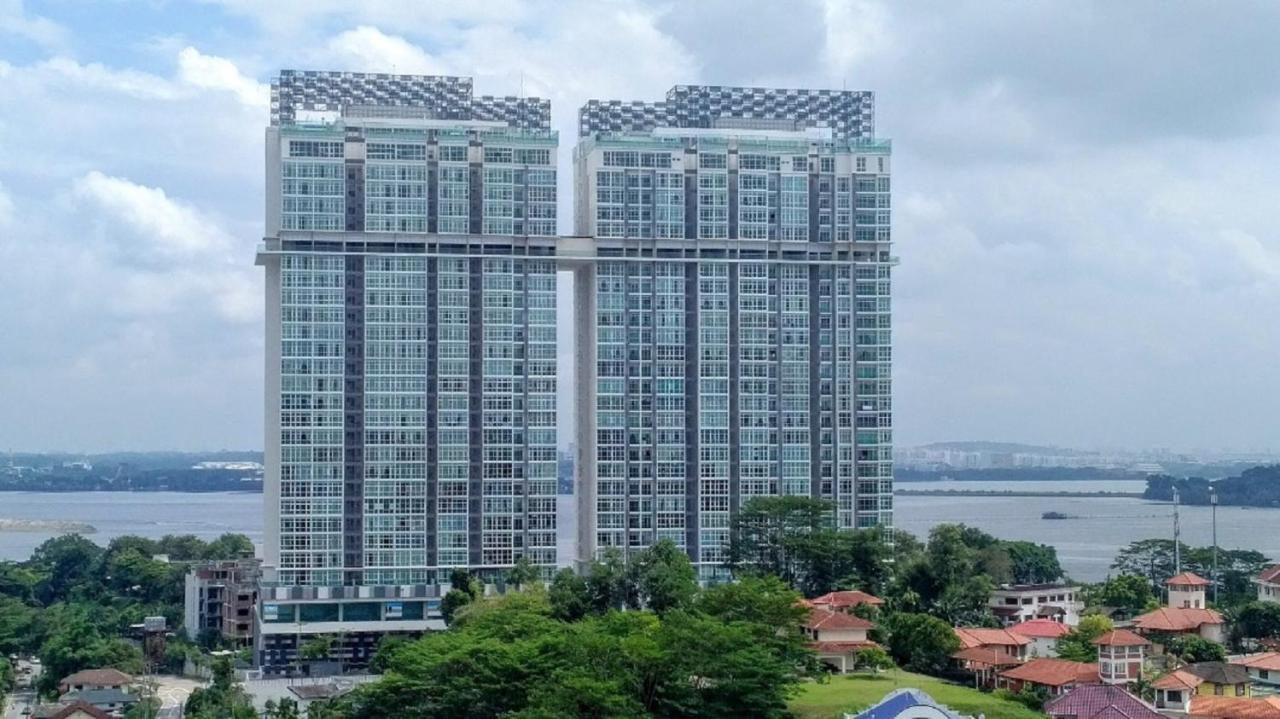 ג'והור בהרו Experience The Coast - Hostahome Suites At Paragon Residence Near Downtown מראה חיצוני תמונה