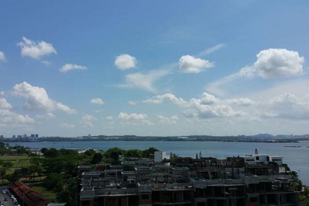 ג'והור בהרו Experience The Coast - Hostahome Suites At Paragon Residence Near Downtown מראה חיצוני תמונה